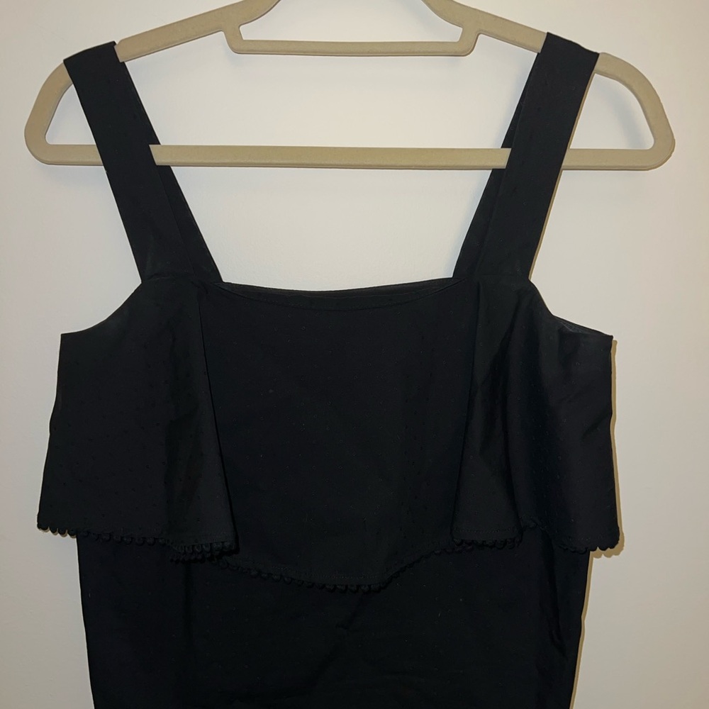 Black Sleeveless Crisp Cotton Top